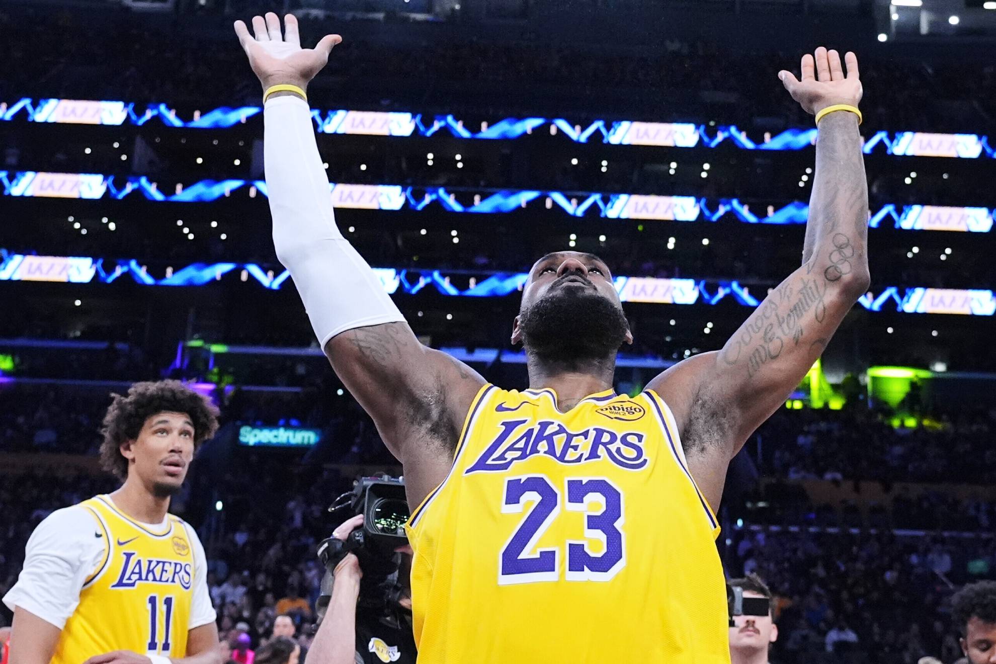 Análisis del mercado de traspasos NBA 2025-2026: Oportunidades y desafíos para los equipos de cara a los playoffs